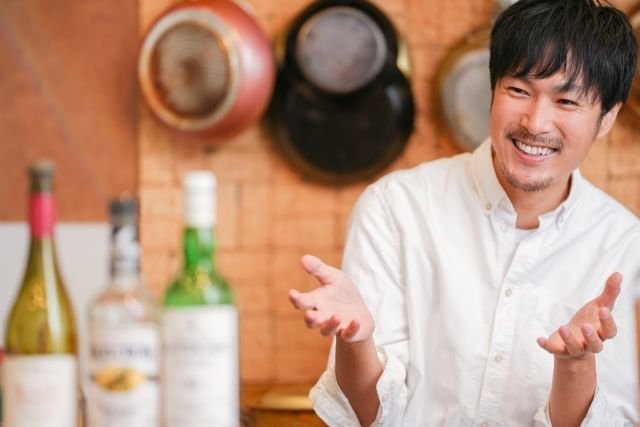 外食調理員男性.jpg